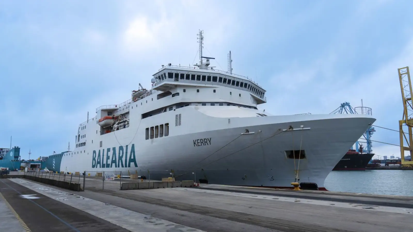 Balearia Färja Kerry.