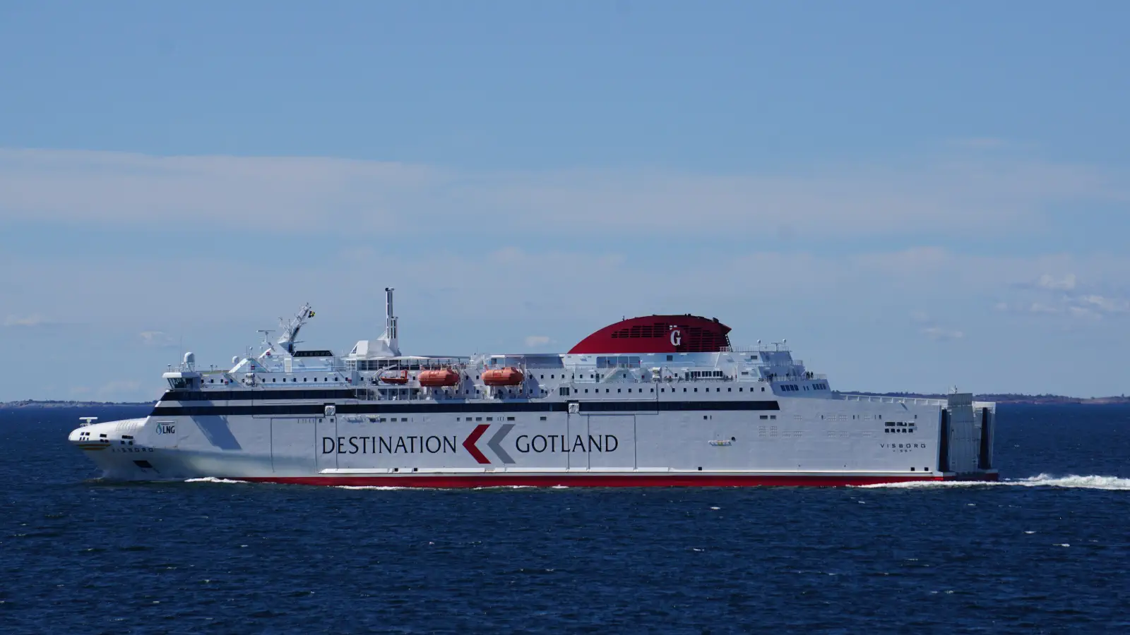 Gotland Färja MS Visborg på väg från Nynashamn till Visby på Gotland.
