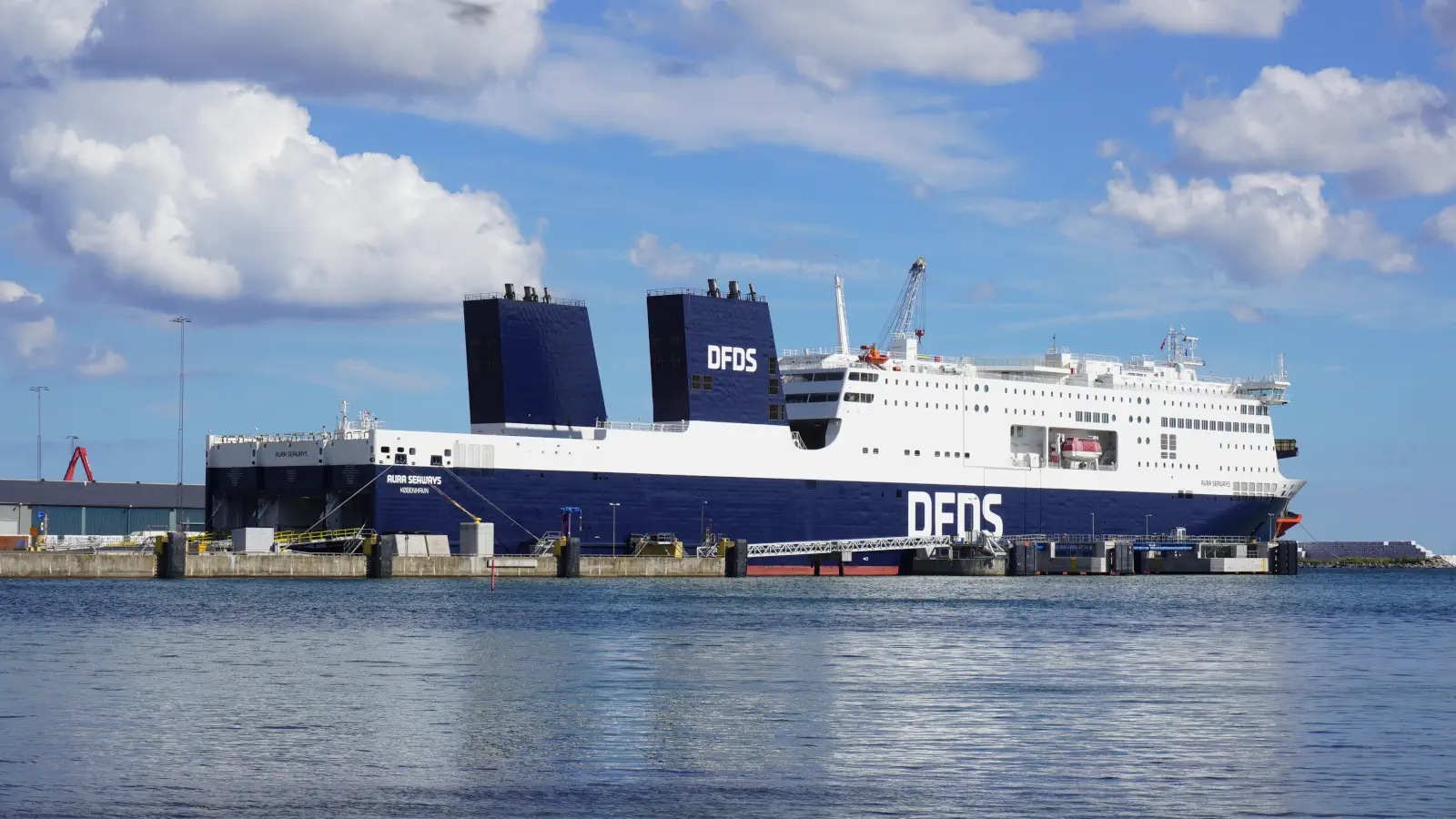 DFDS Seaways färja Aura Seaways i Karlshamn.