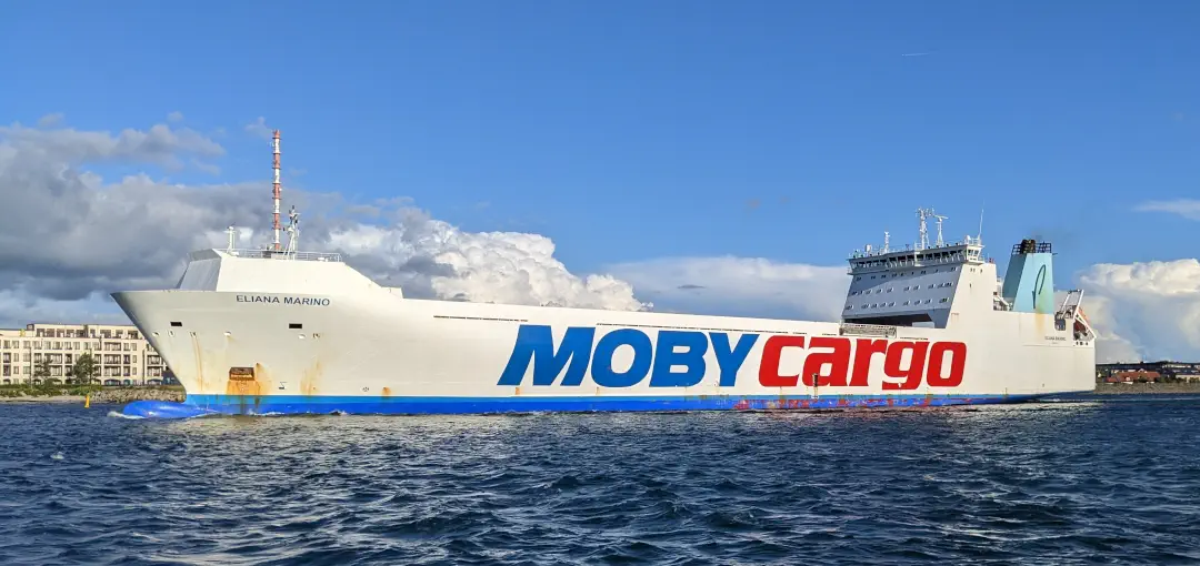 Färja Hansa Destinations Eliana Marino, chartrat av Moby Cargo, användes också på linjen Rostock-Nynashamn. Det användes dock endast för godstransporter. 