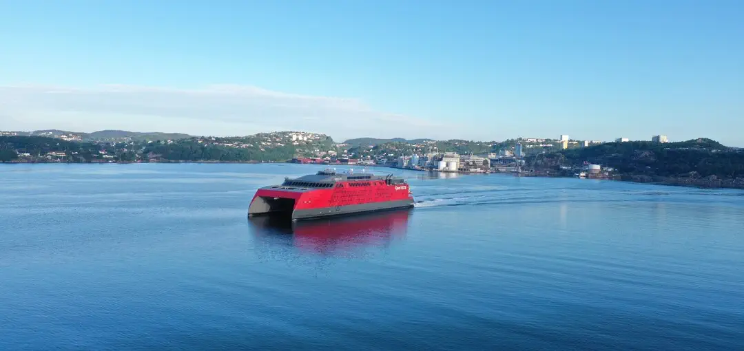 Fjord Line Snabbfärjan Fjord FSTR är i trafik på färjelinjen Hirtshals-Kristiansand