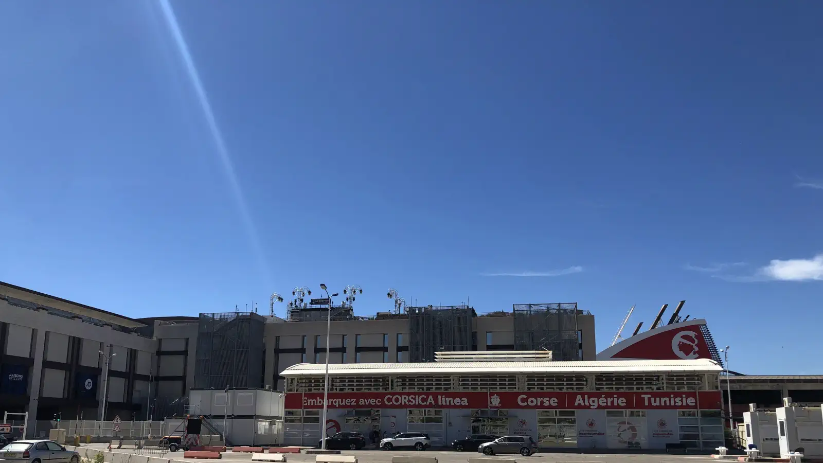 Corsica Linea färjeterminal i Marseille