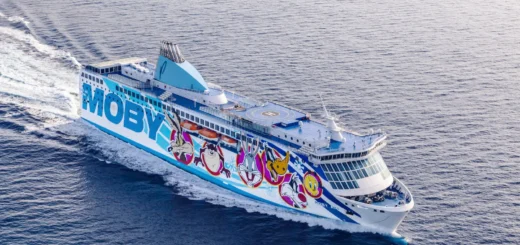Färja Moby Lines Moby Aki.