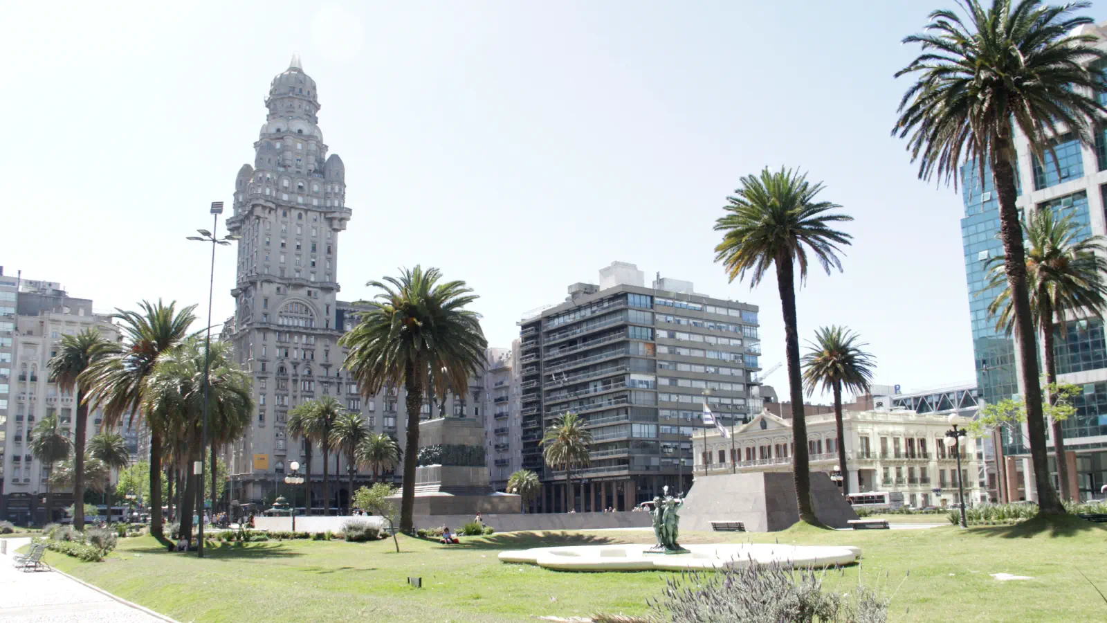 Vy på Självständighetstorget i Montevideo.