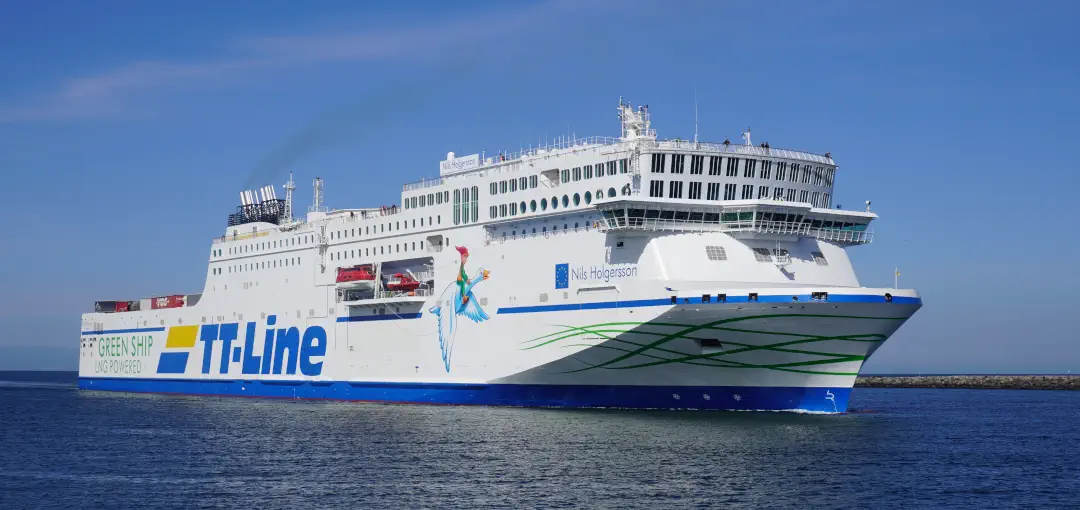 TT-Line Färja Nya Nils Holgersson anländer till Rostocks hamn från Trelleborg