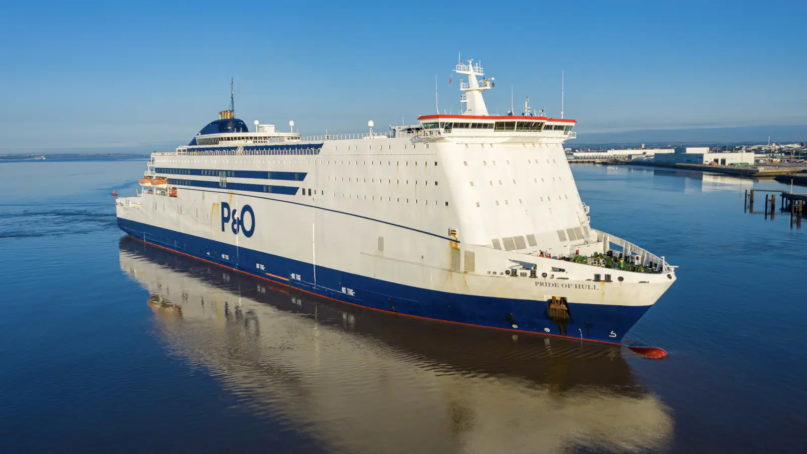 Hull HullP&O Ferries kryssningsfärja Pride of färjas mellan Rotterdam och .