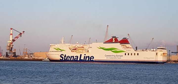 Stena Line Färja Mecklenburg-Vorpommern i Rostocks hamn