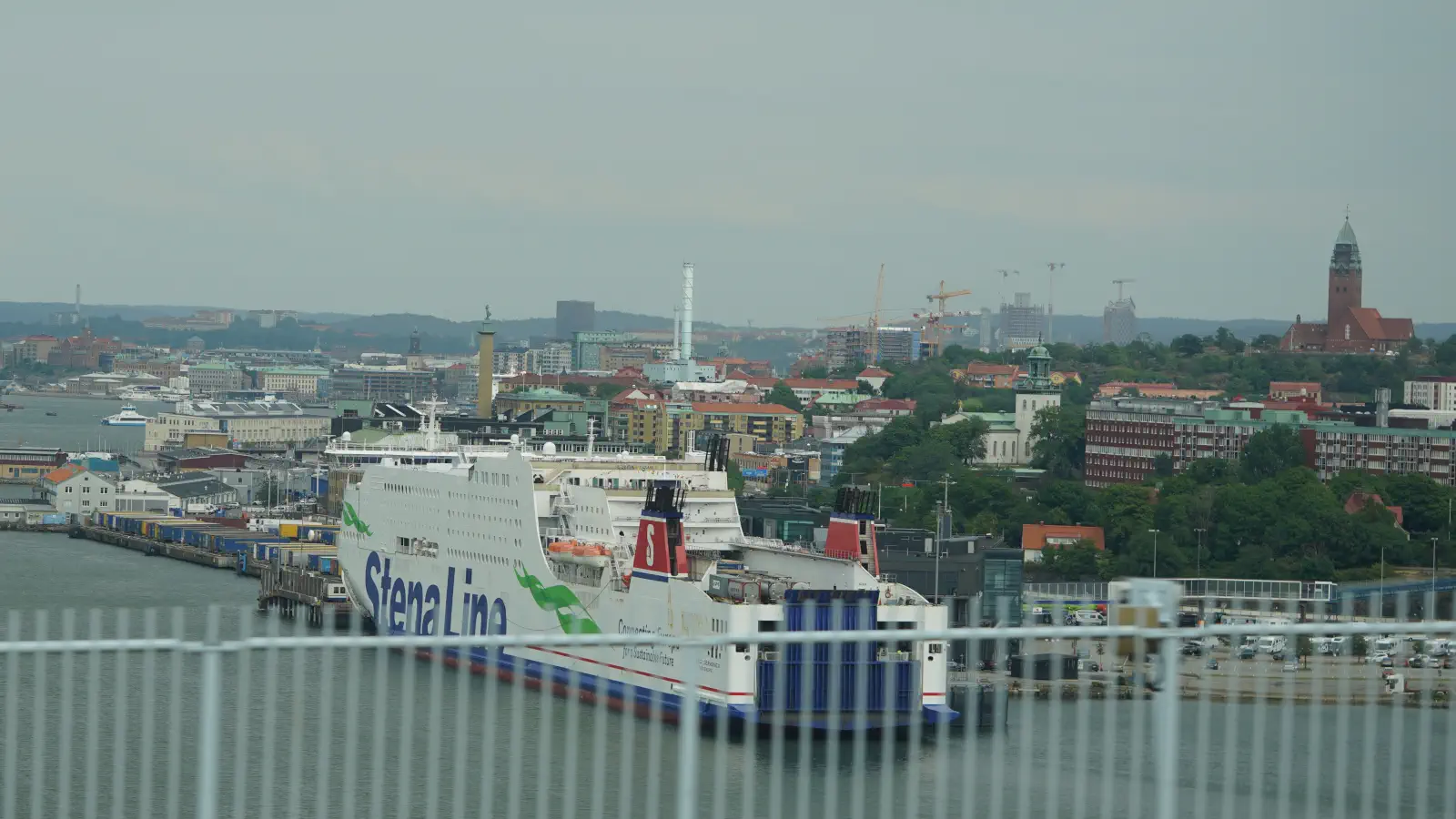 Färja Stena Line Rederiets Stena Germanica ligger förtöjd i Göteborgs hamn.