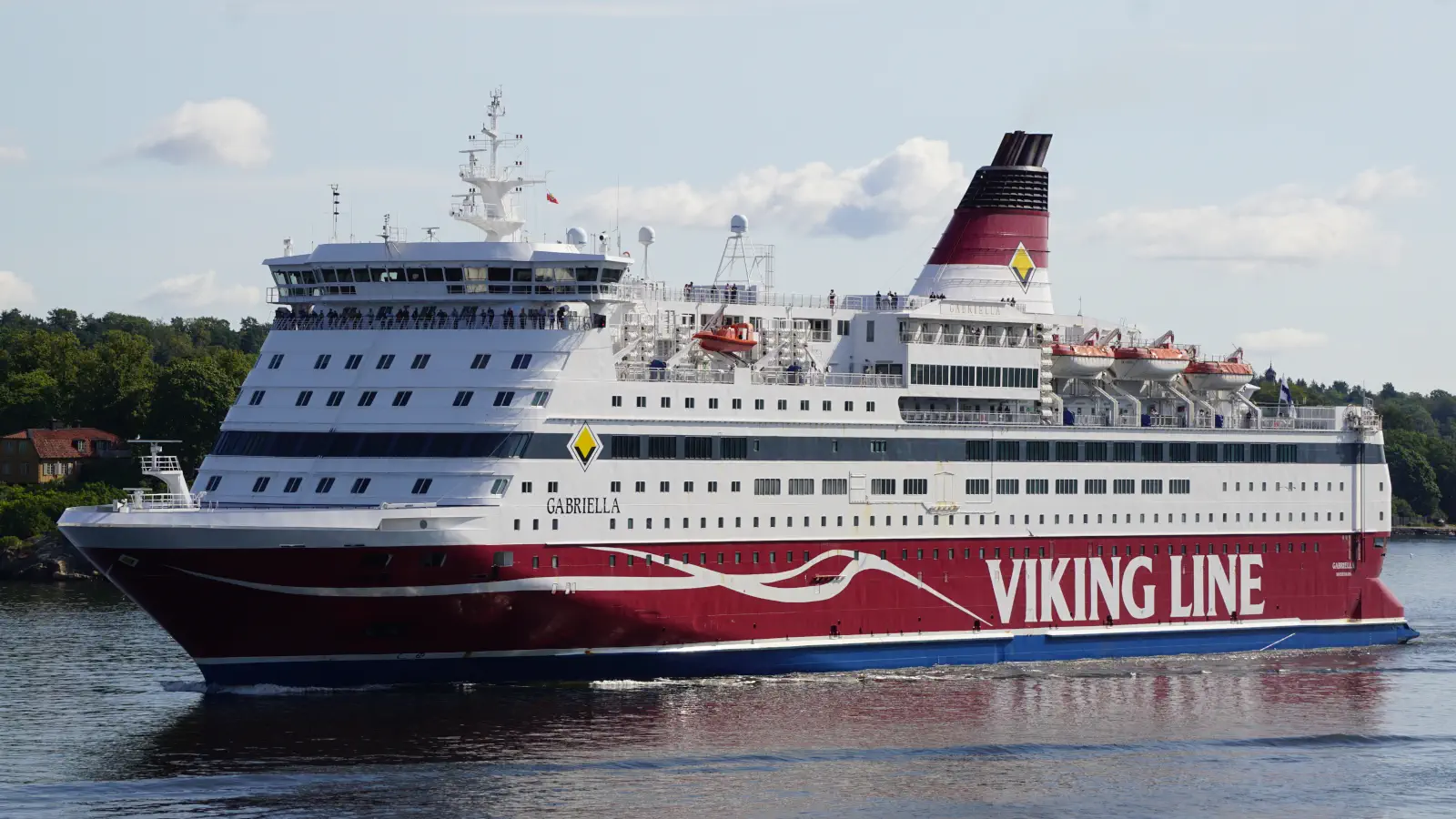 Färja Viking Line Gabriella på väg till Stockholms skärgård.